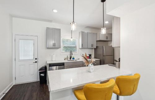 Clarksville Apartamento | Alto Q8 I Luxurious & Spacious I Free Parking