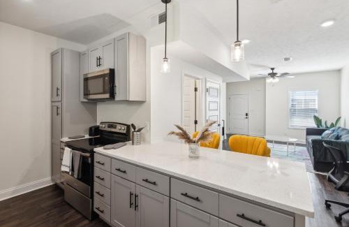 Clarksville Apartamento | Alto Q8 I Luxurious & Spacious I Free Parking