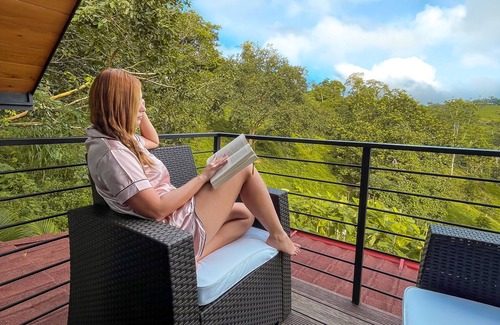 Monterrey Cabina | Alto's Gardens - Romantic cabins