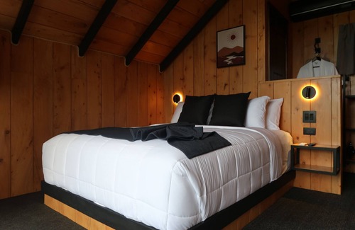 Monterrey Cabina | Alto's Gardens - Romantic cabins