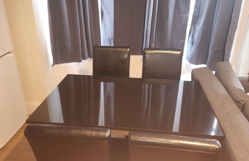 Selhurst Apartamento | Alto Serlux London - Croydon: 2-Bed: Sleeps 5–6, Netflix, Family-Friendly
