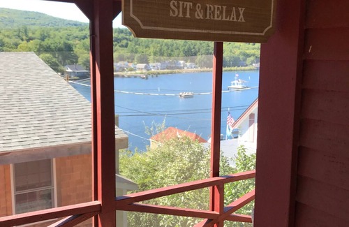 Alton Bay Cabaña | Alton Bay Winnipesaukee Cottage
