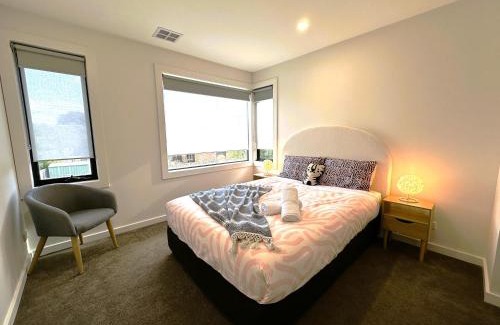 Altona Casa | Altona entire 3 bedrooms house