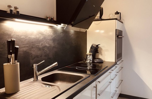 Friedrichstadt Casa | Altstadthus - Gemütliches Ferienhaus mit Gärtchen