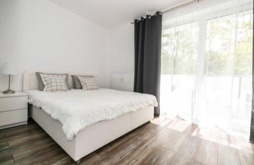 Radvan Apartamento | ALURE RESIDENCES 1 & 24h self check-in, free parking in front of the apartment building, new building, terrace, cafe with breakfast in the apartment building, next to the aqua park