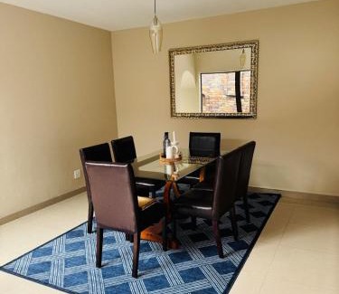Southernwood Apartamento | Aluz Guestunit, Self-catering