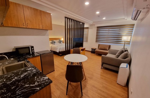 Puerto Princesa City Centre Hotel | Alvea Hotel