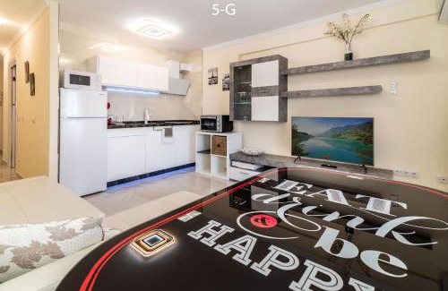 Benalmadena Costa Apartamento | Always Happy 1 BDR 6G and 5G Puerto Marina views