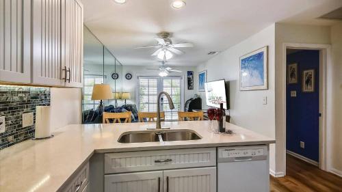 Truman Annex Casa | Always Your Paradise by AvantStay Shared Pool Near Zachary Beach Week Long Stays Only