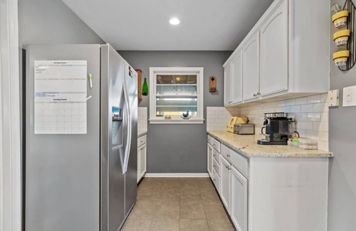 Belle Haven Casa | ALX Cape Cod 3-BR Near Old Town & Mount Vernon