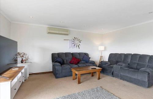 Apollo Bay Casa | Alyeska farm house