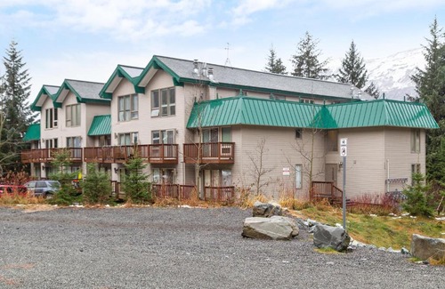 Alyeska Hotel | Alyeska North #400