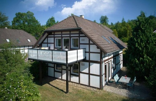 Feriendorf Frankenau Apartamento | Am Sternberg 226 by Interhome