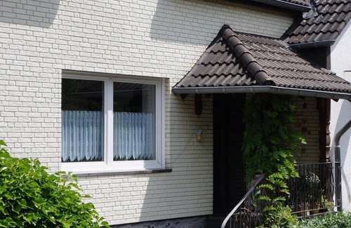 Schalkenmehren Apartamento | Am Vulkan Maar - Appartement/fewo, Dusche, WC, 1 Schlafraum