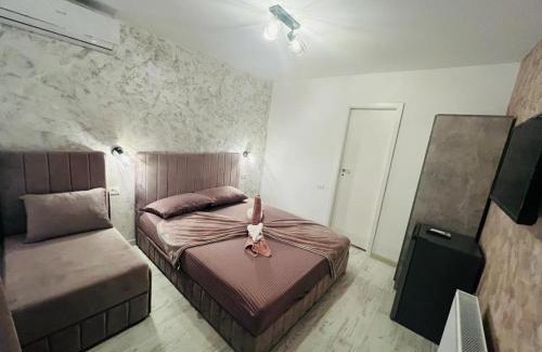 Constanta Casa | Ama Boutique