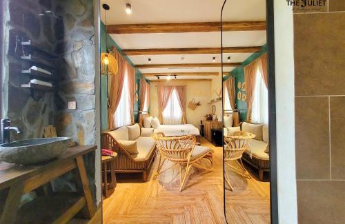 An Thoi Hotel | AMA71 - The Juliet A Boutique Hotel - Sunset Town
