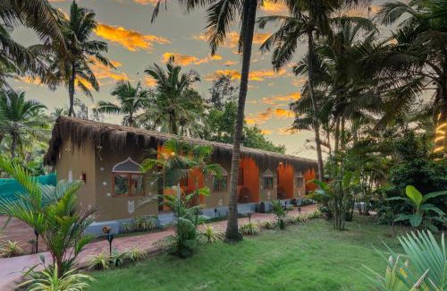 Morjim Hotel | Amadi Beach Front Resort
