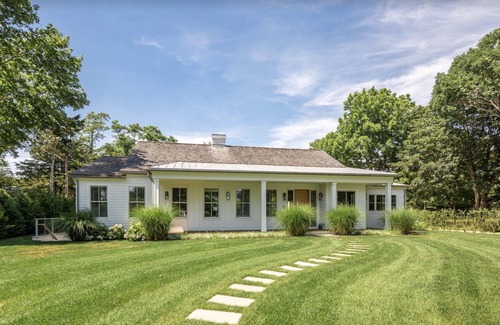 Amagansett North Casa | Amagansset Oasis-walking distance to beach, bay and town.
