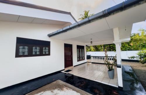 Weligama Casa | Amagee nature resort weligama -2 Ac 1 non Ac rooms