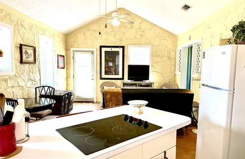 Bandera Apartamento | Amah's Cabin ~ Silver Spur Dancehall Ruins ~
