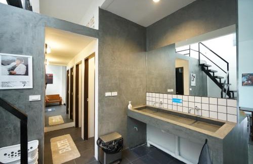 Cherngtalay Hostal | Amahostel