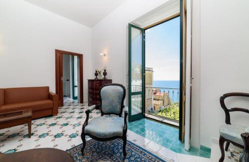 Vietri sul Mare Apartamento | Amalfi Coast Family Luxury Suite