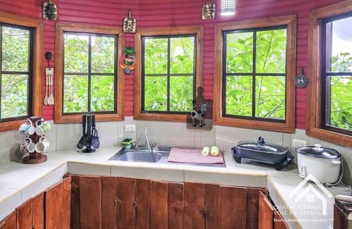 Chachagua Casa | Amalfi Forest House La Fortuna Hot Tub Wifi AC