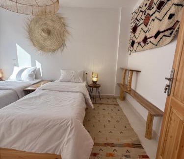 Imsouane Hotel | Aman surf paddle yoga