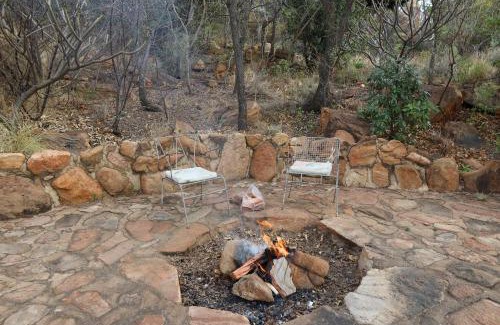 Buffelspoort Cabina | Amani Bush Escape