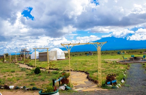 Amboseli Cabina | Amanya 2 Rooms Girraffe Family Tent