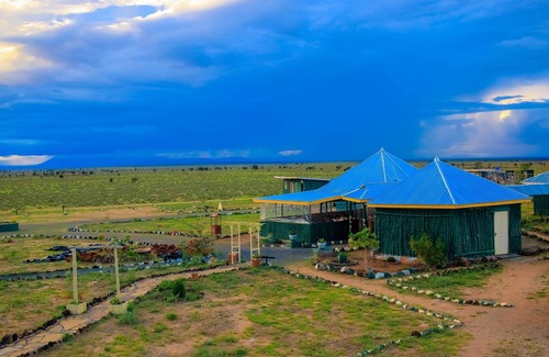 Amboseli Alquiler De RV | Amanya Camp 1 Double -bed Tiger in Amboseli