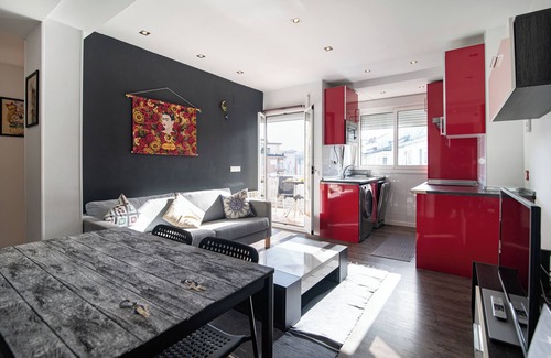 San Sebastián Apartamento | Amara Apartmnt *AMONAREN ETXEA*. Free WiFi, ROOMS, rent parking.