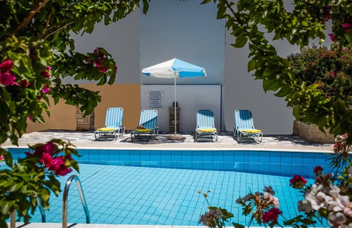 Roussospiti Villa | La villa de Amarandos Rethimno: ¡alojamiento perfecto para hasta 20 huéspedes!