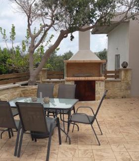 Karefiliana Casa | Amarantos House