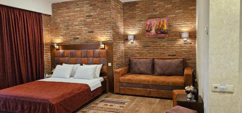 Tbilisi City Centre Hotel | AMARCORD BOUTIQUE HOTEL