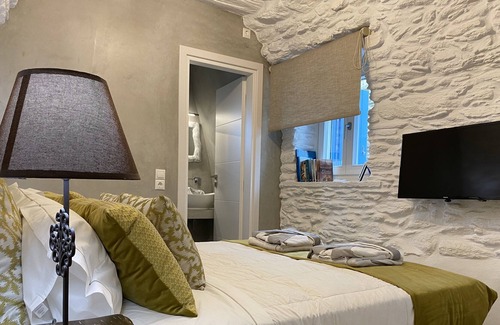 Menites Casa | Amarienitas Junior Suite