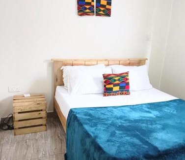 Jinja Apartamento | Amaryllis blue,8mins source to River Nile,secure, peaceful, central great location