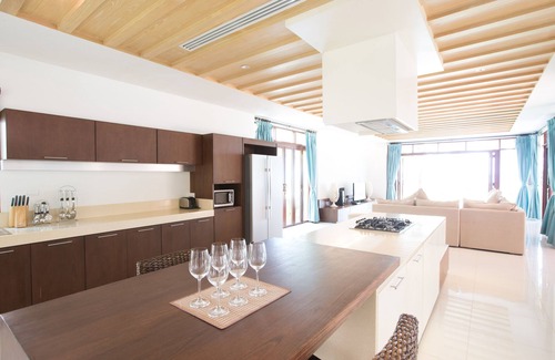 Sai Thai Villa | Villa frente a la playa de Amatapura 14