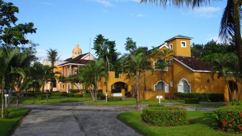 Puerto Barrios Complejo | Amatique Bay Hotel