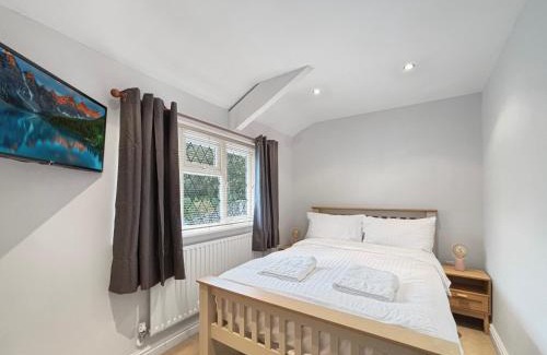 Grantham Casa | Amaya Eleven - 3 bed cottage in village