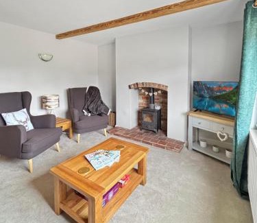 Grantham Casa | Amaya Eleven - 3 bed cottage in village
