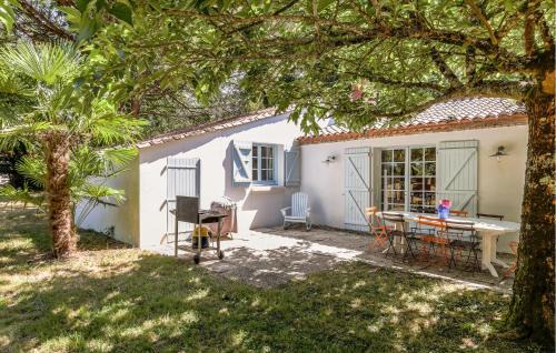 La Boissiere-des-Landes Casa | Amazing Home In La Boissières Des Land