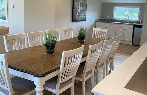 Pawcatuck Casa | Amazing 10 Bedroom Compound on the Water with 6 Bedroom Home & 4 Studio Cottages
