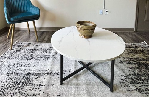 Ferndale Apartamento | Amazing 1BD/1BA w/Balcony + Gym - Little Rock