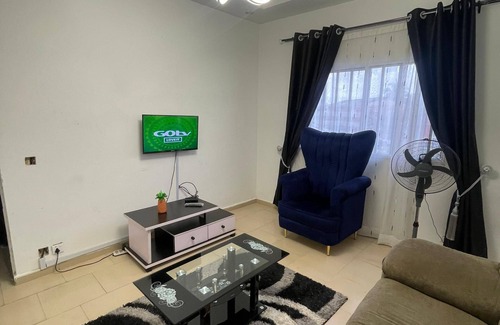 Warri Apartamento | Amazing 2-bedroom apartment with AC in vibrant Warri