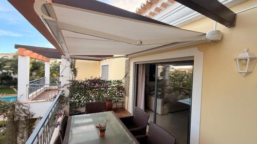 Porto de Mos Apartamento | Amazing 2 Bedroom Apartment near beach with pool