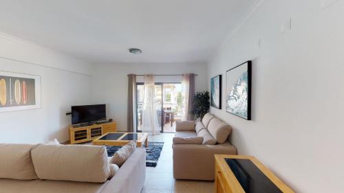 Porto de Mos Apartamento | Amazing 2 Bedroom Apartment near beach with pool