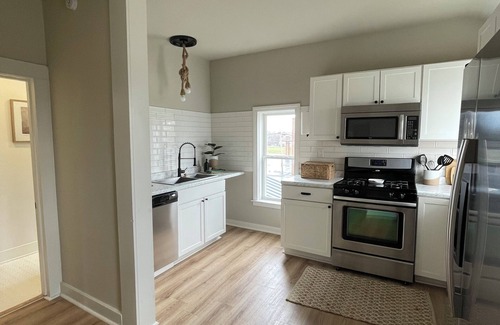 Alma Apartamento | Amazing New Remodeled 2-bedroom apartment in welcoming Alma with WiFi, AC