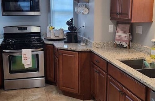 Glendale Casa | Amazing 3 bedroom home, perfect for families!