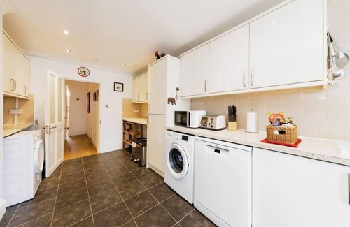 South Norwood Casa | Elegant 3-Bedroom House in London